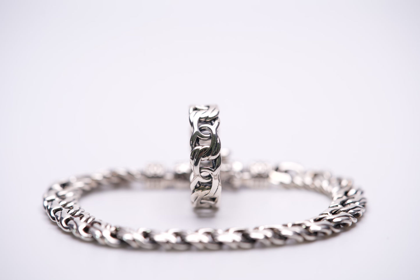 Omega Ring